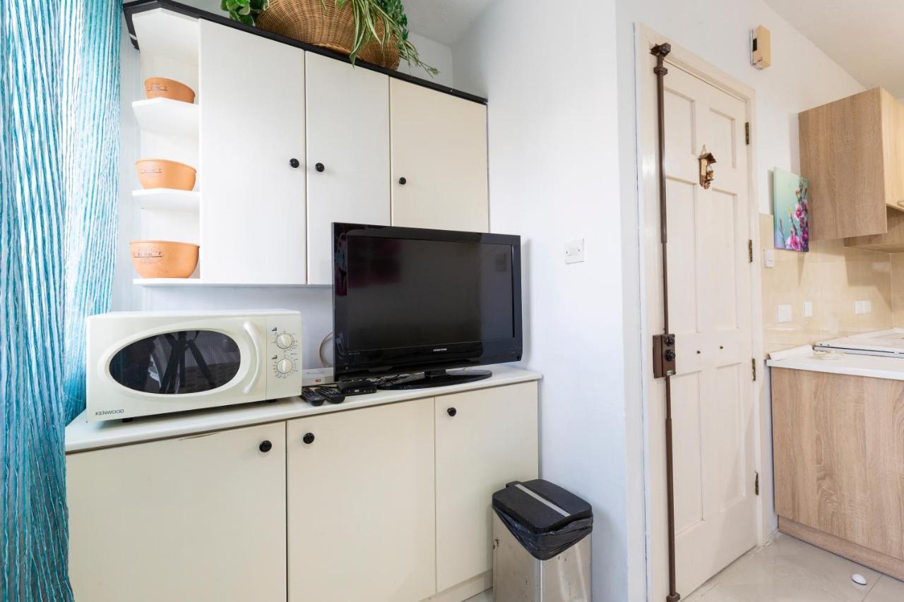Ne1 - Lovely 2 Bedroom Apartment. Perfect Location Mellieha Exterior photo